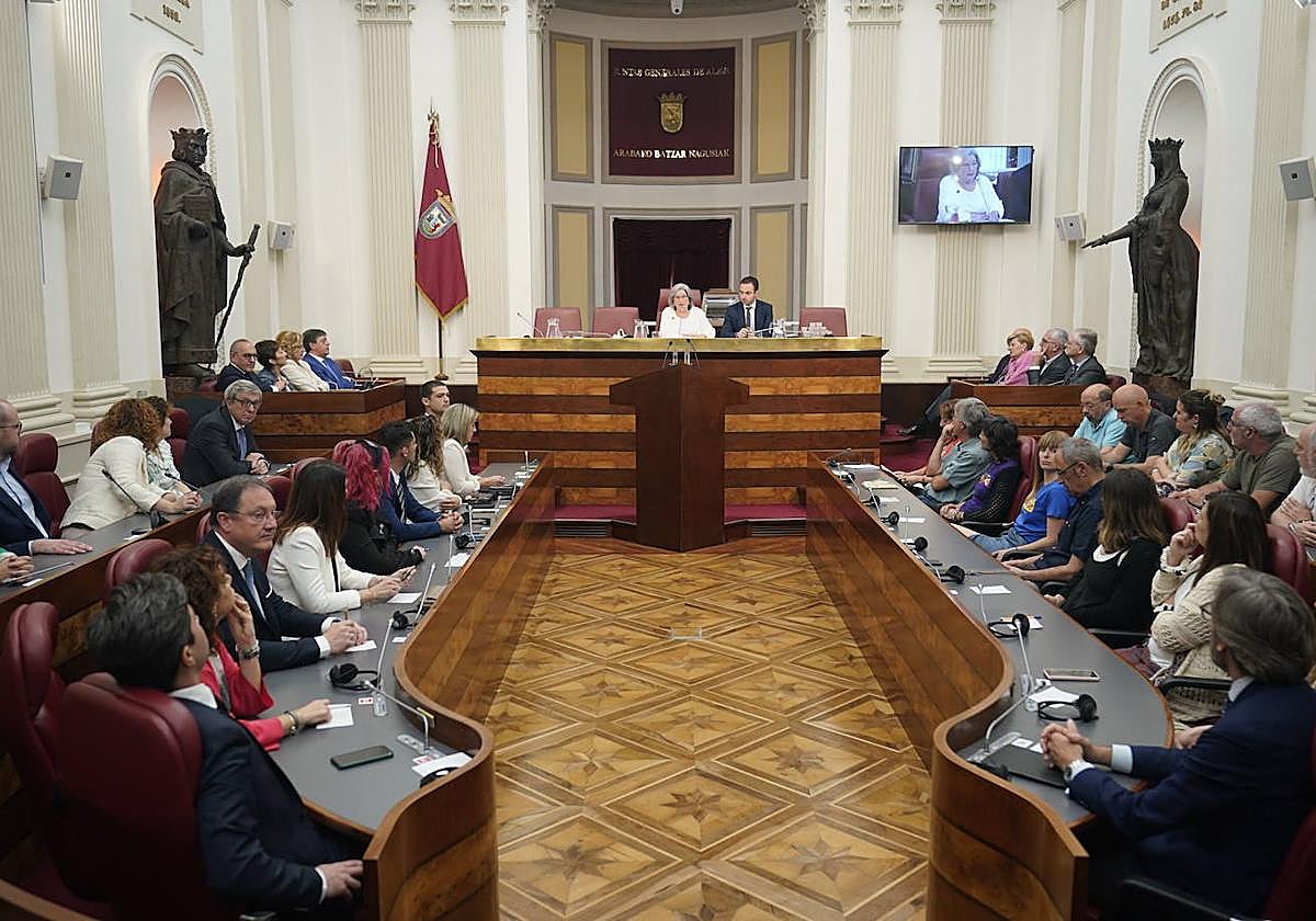 El Parlamento alavés abrirá sus puertas este sábado al público.