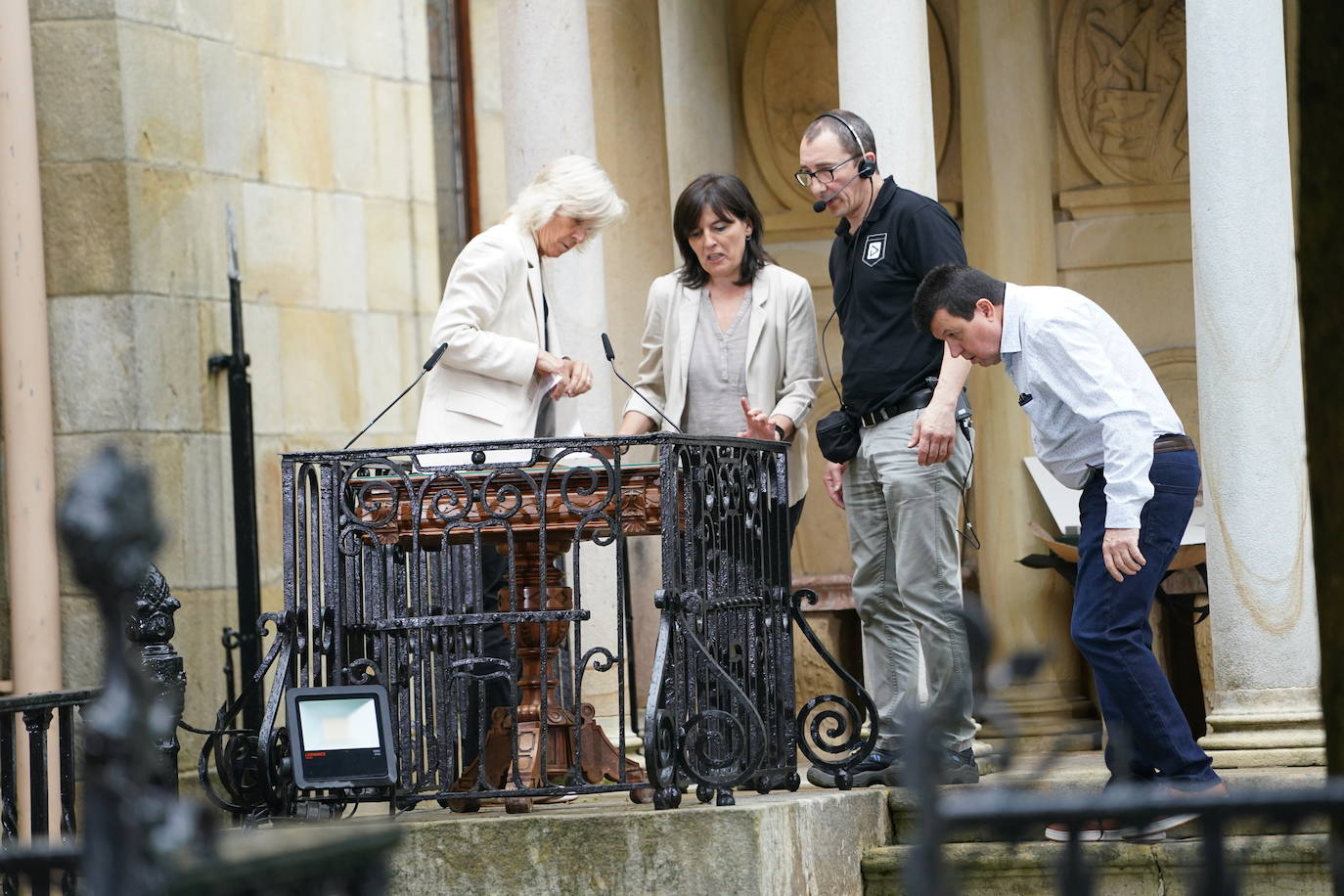 Comprobación de que los micrófonos funcionen correctamente.