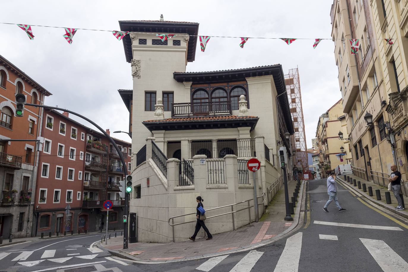 El edificio que acogerá la Casa de las Mujeres de Bilbao.