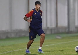 Javi López, en un entrenamiento con la selección española sub-21.