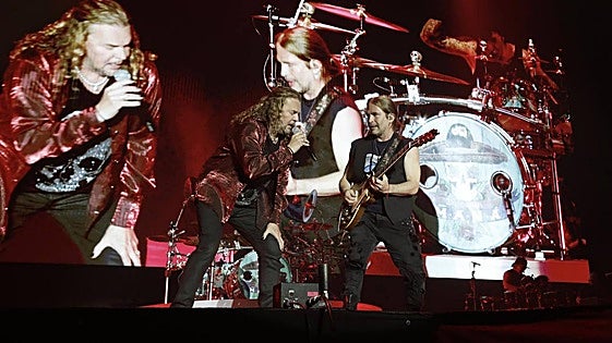 Maná se da un homenaje en el BEC