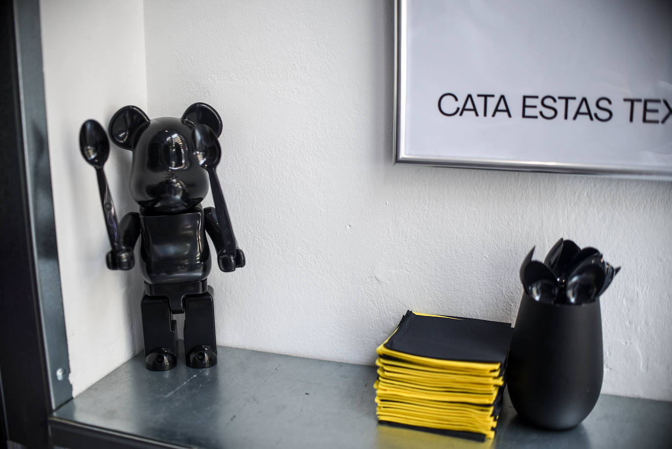 Dos amigos veinteañeros que triunfan con sus tartas de queso en Noja abren tienda en Bilbao