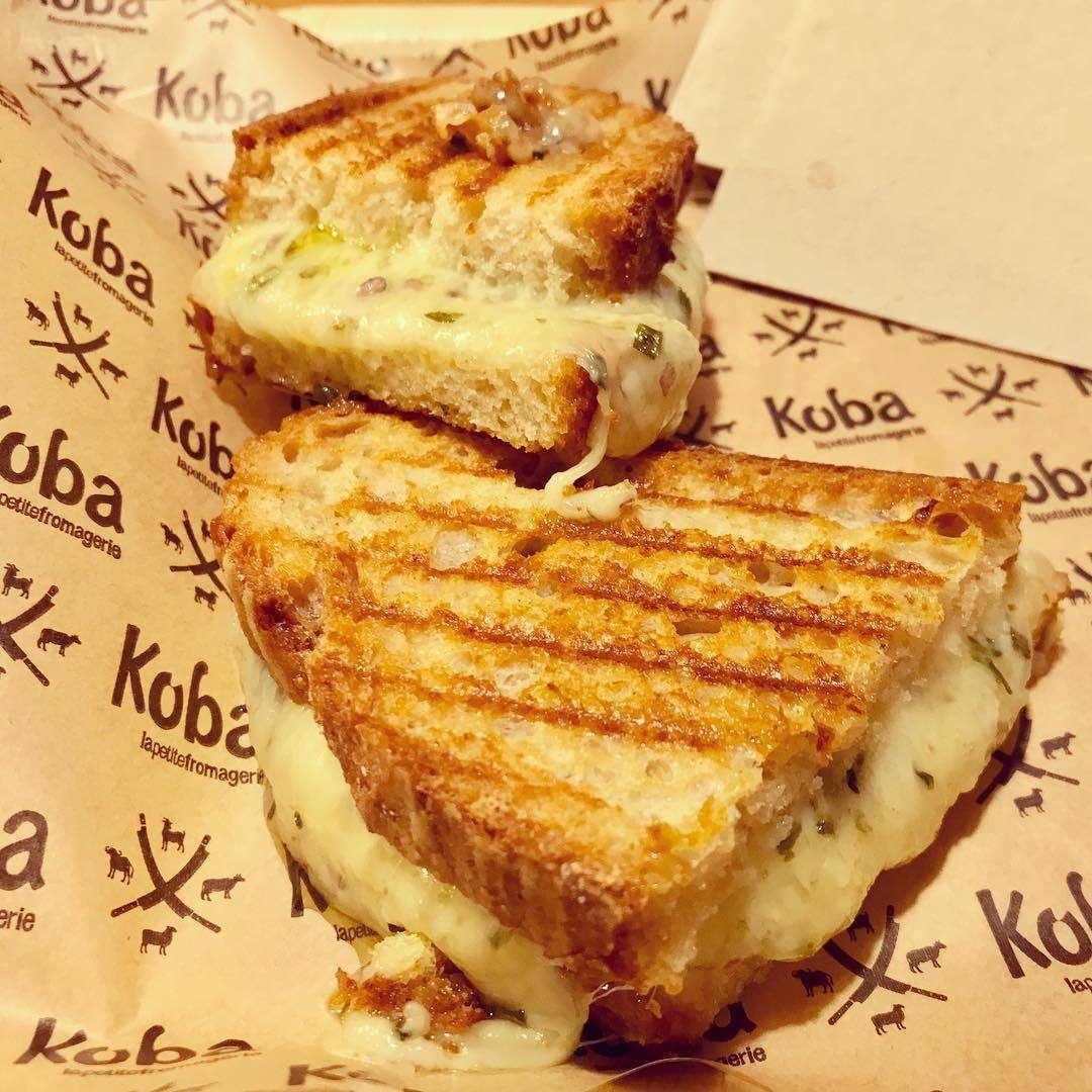 El famoso Grilled Cheese Sandwich del Kova