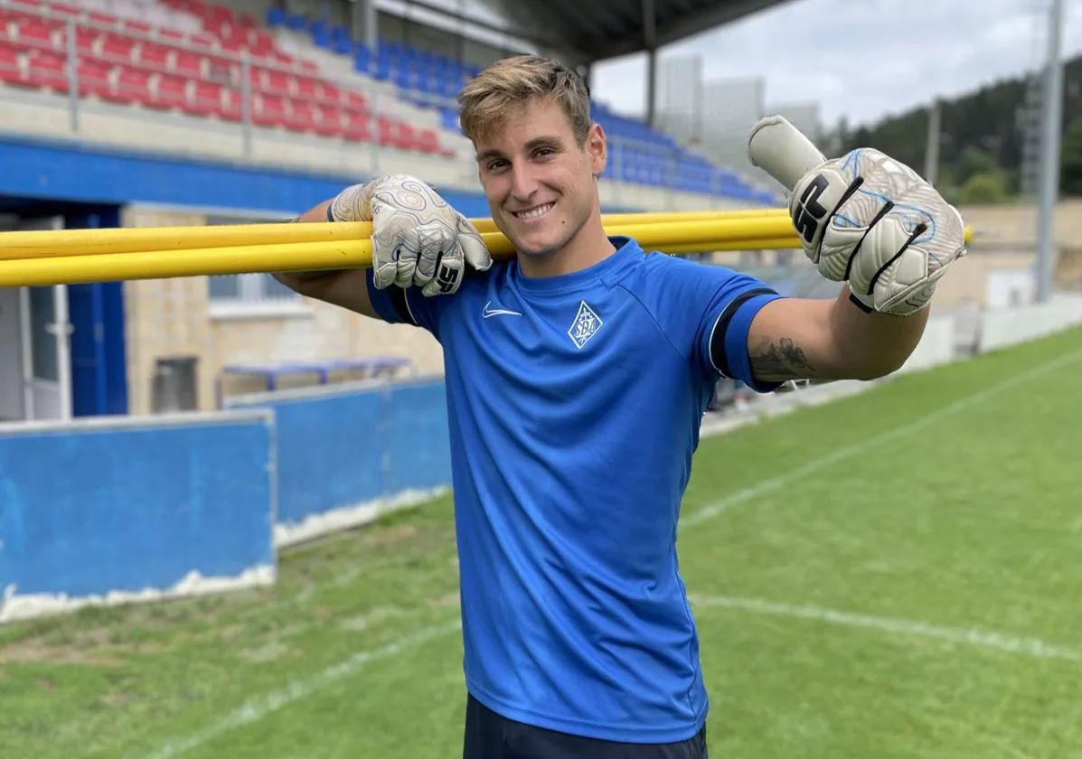 Unai Marino seguirá defendiendo la portería de Urritxe.