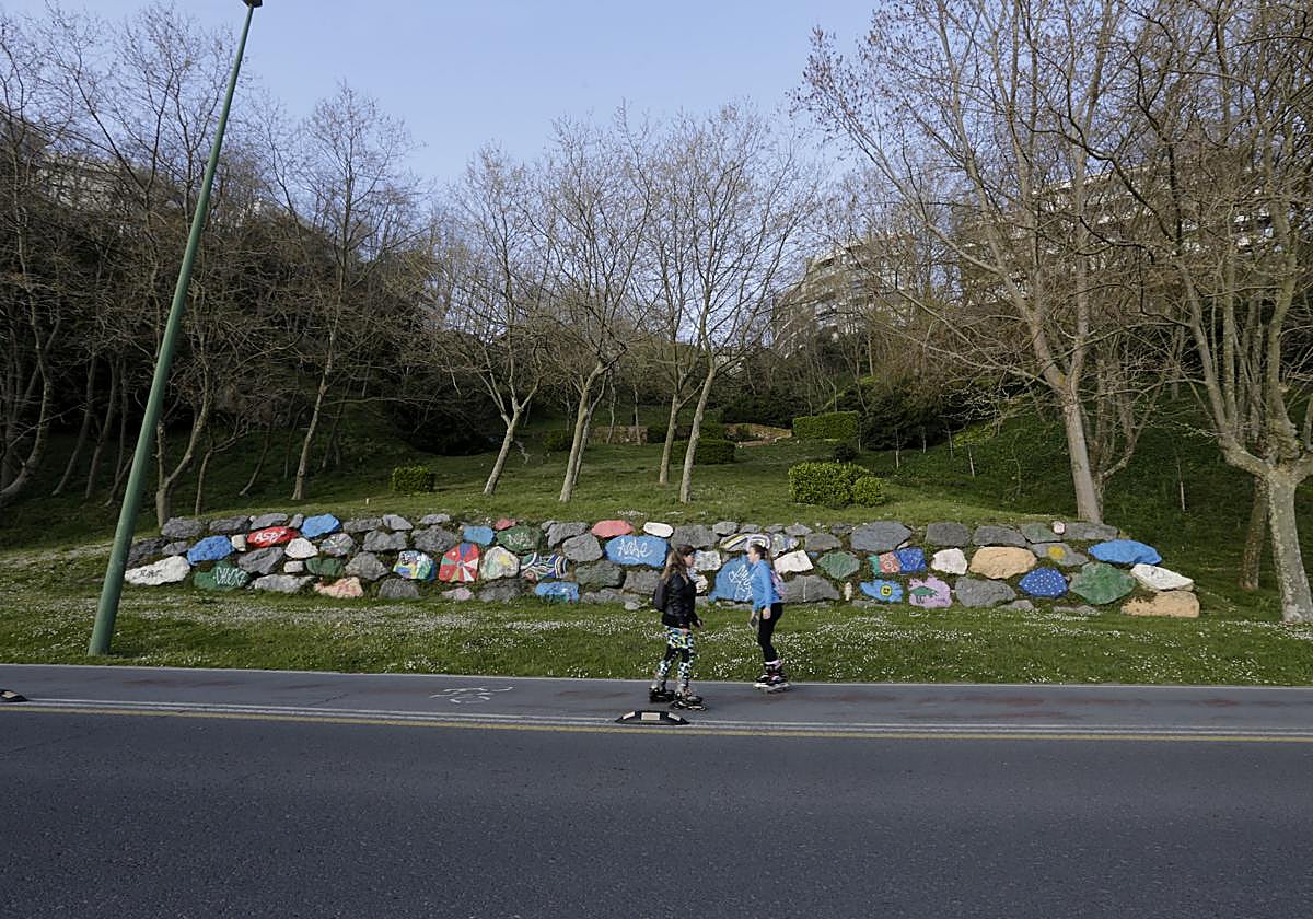 Los vecinos han sufrido durante décadas el peligro de derrumbes.