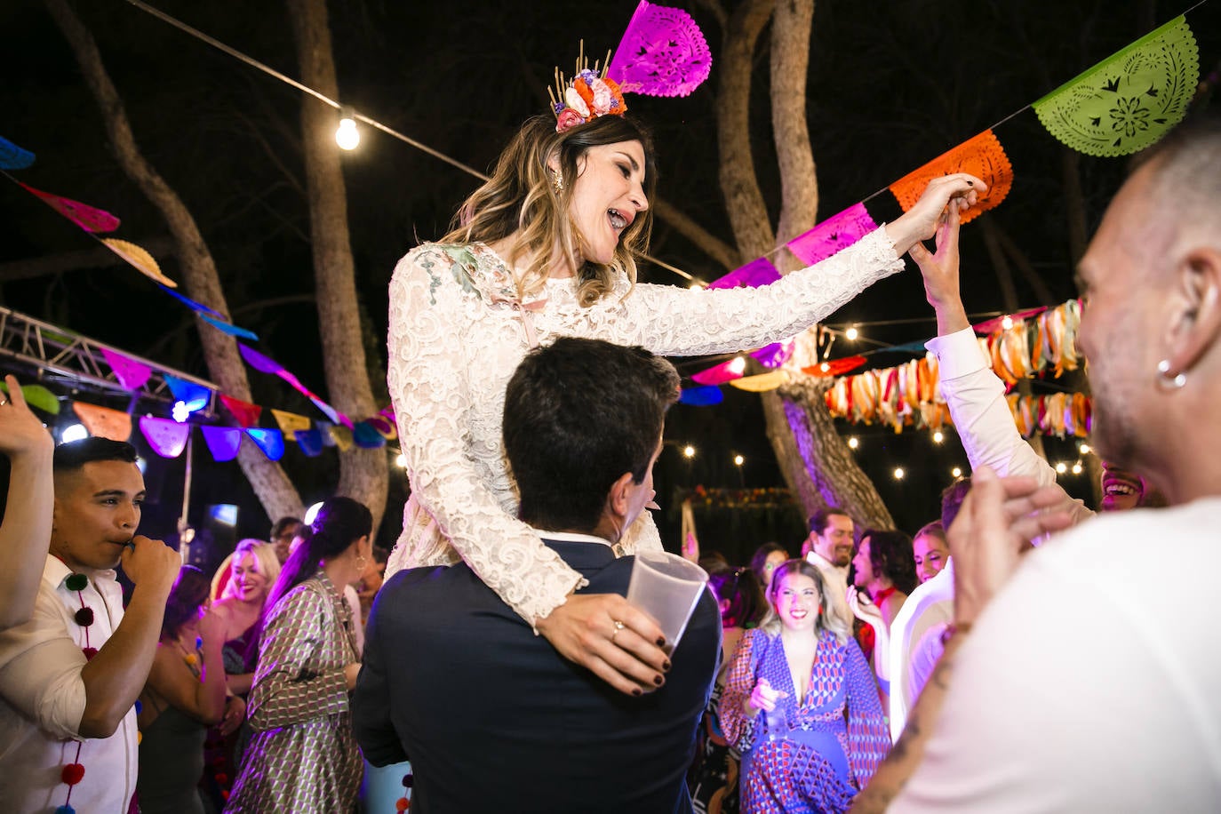 La boda mexicana de Carla y Ana, que encontraron sus looks soñados en Bilbao