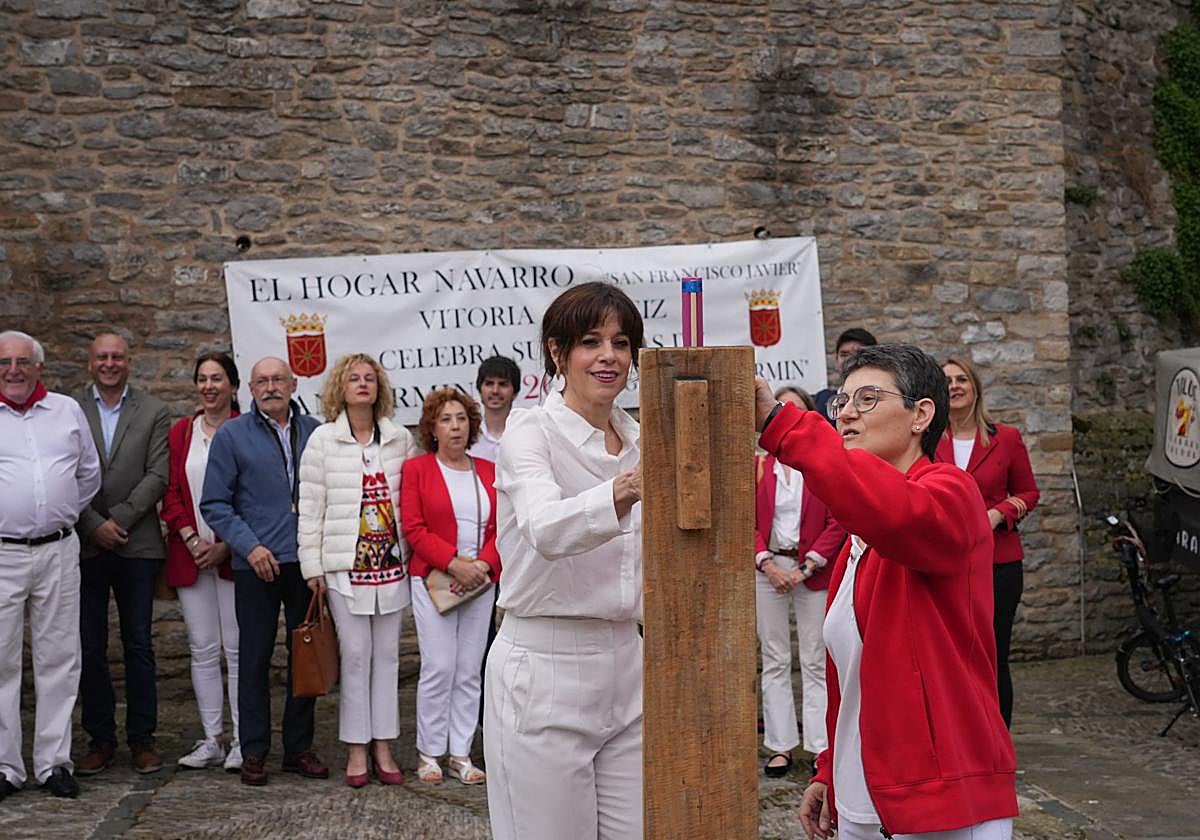 Lanzamiento del chupinazo este sábado en la plaza de las Burullerías.