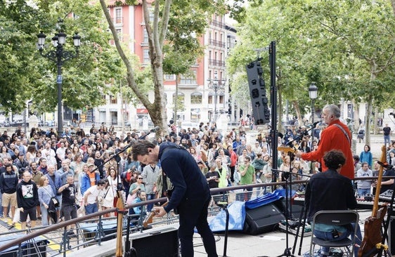 Concierto de 'La habitación roja' en el Arenal en Bilbao