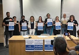 ELA, LAV, CCOO, STEILAS y ESK en la rueda de prensa celebrada en Bilbao.