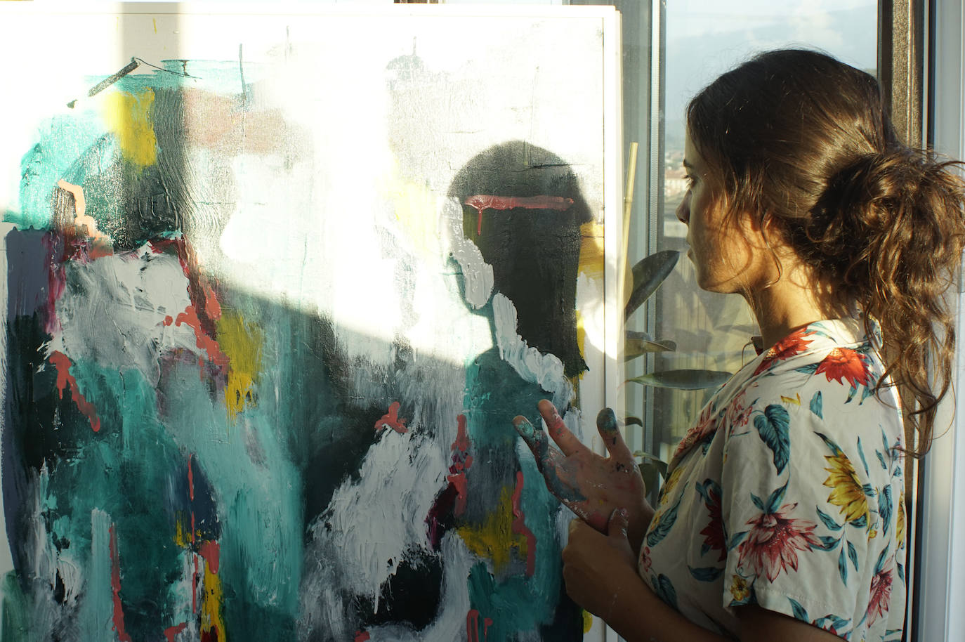 Elisa, la interiorista que llena las casas en Bizkaia de sus propias obras de arte