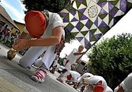 Los dantzaris realizarán diferentes kalejiras en fiestas de Garai.