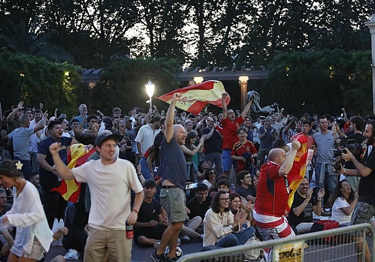 Bilbao celebra la Eurocopa para La Roja en Doña Casilda
