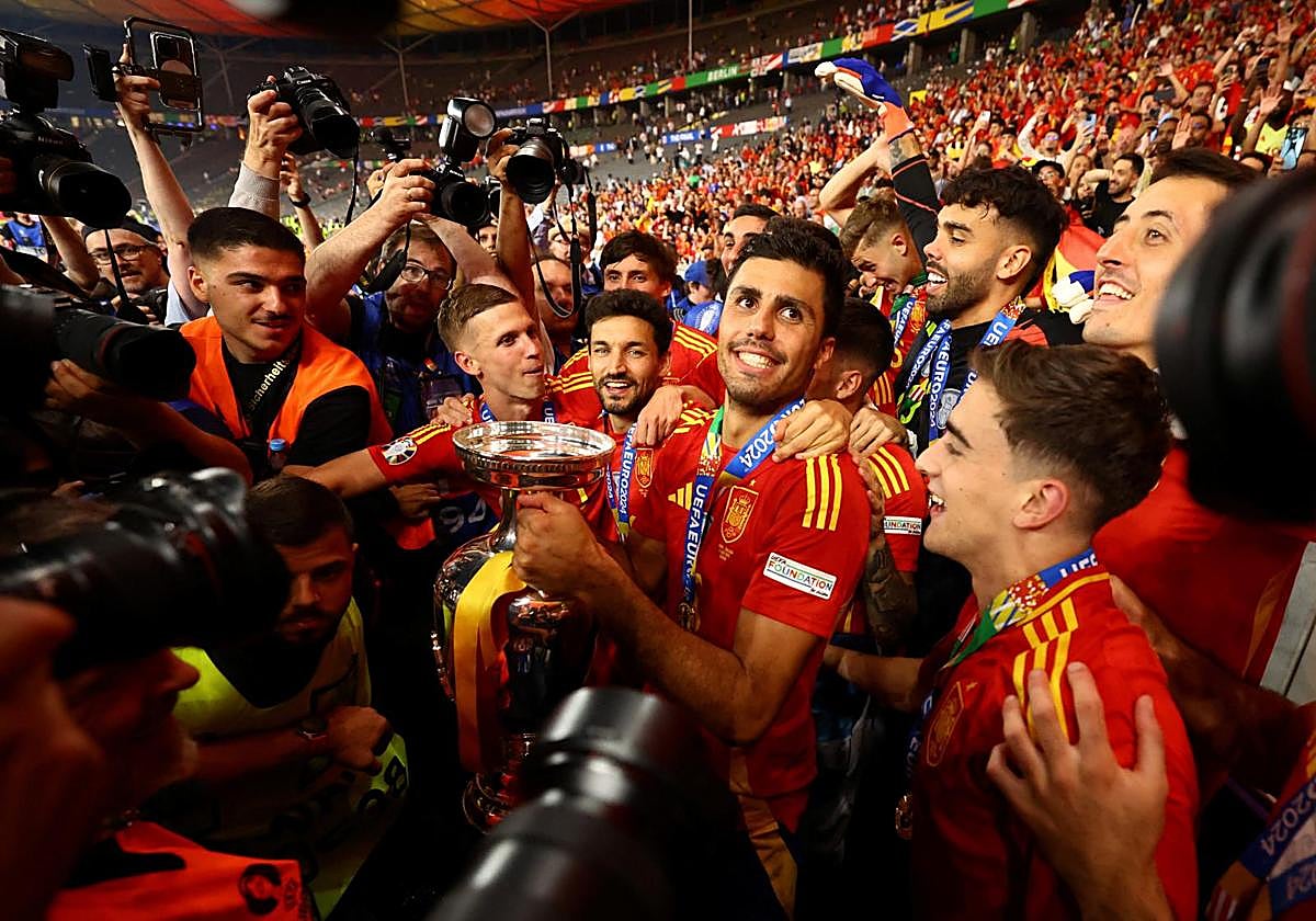 Así ha levantado España el trofeo de la Eurocopa