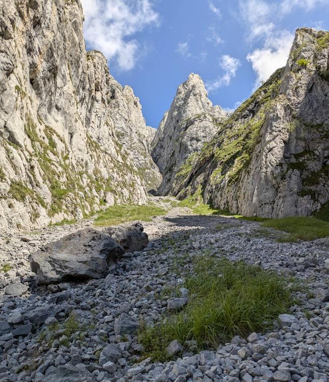 La canal de Piedra Bellida.
