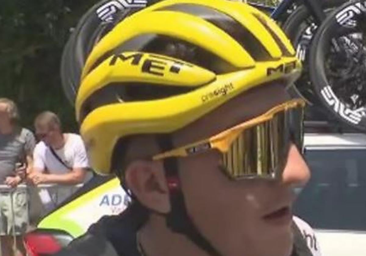 Carlos de Andrés responde a Marc Soler tras la surrealista entrevista al ciclista: «Igual está enfadado conmigo»