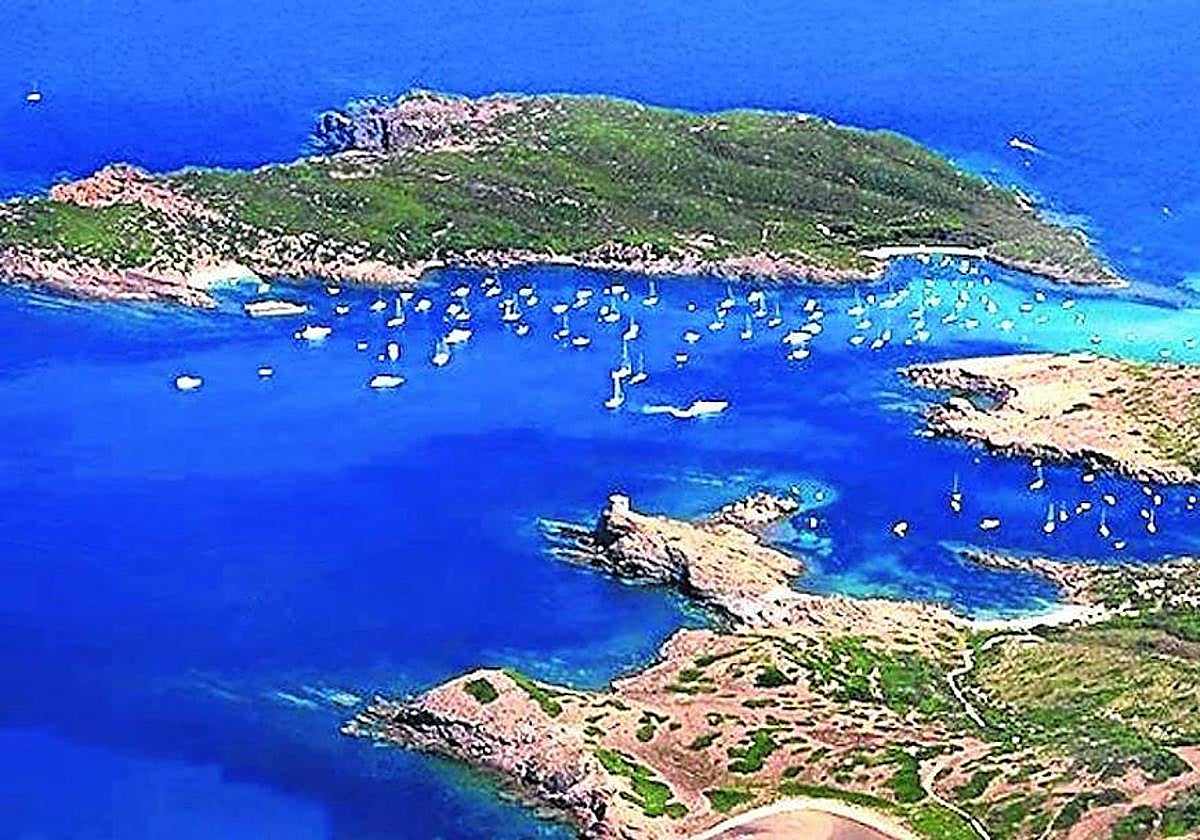 Vista desde las alturas, la isla de Colom