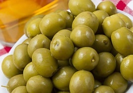 La OCU pide evitar el consumo de estos encurtidos de la marca Corbí que se han vendido caducados hace 5 años