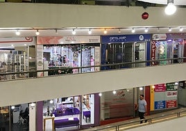 Callejeando por Santiago de Chile, una ciudad con 250 ópticas