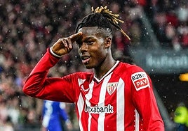 Nico y su hermano Iñaki celebran el título de Copa.