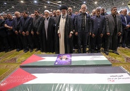 Hamaseko buruaren hileta Teheranen.