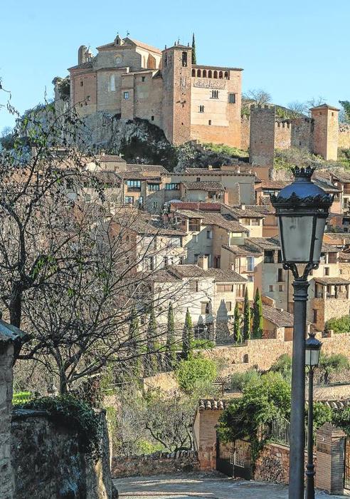 Imagen - La colegiata de Santa María se levanta sobre un roquedal con vistas privilegiadas a las Pasarelas del Vero