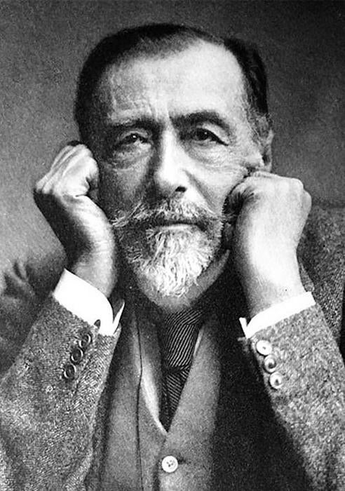 Imagen - Retrato de Joseph Conrad en su madurez, asentado ya en Inglaterra y lleno de recuerdos del mar.