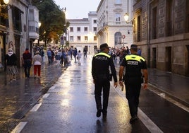 Detienen a una mujer con una faja en la que llevaba 10 móviles robados en fiestas de Vitoria