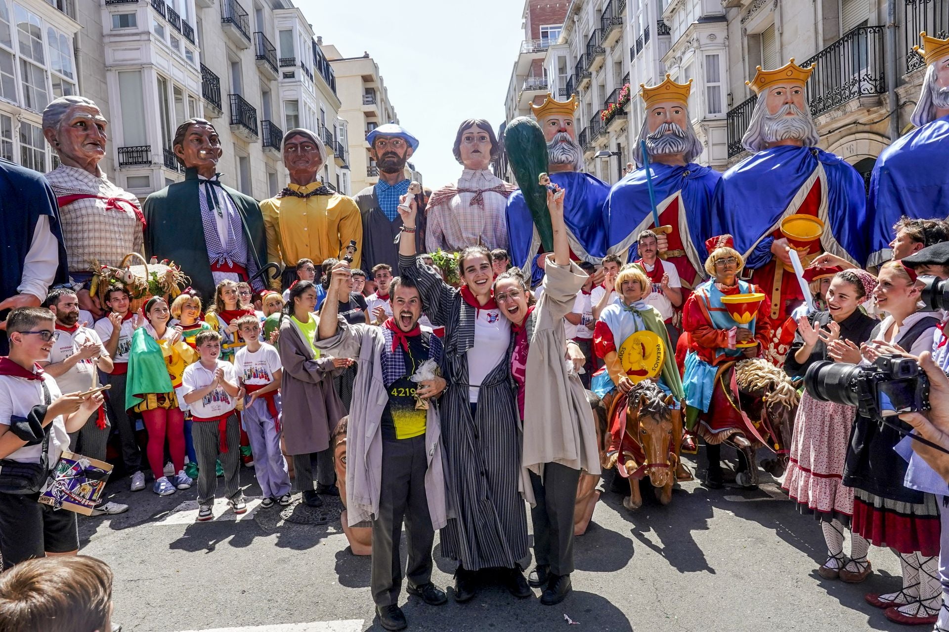 La despedida de la comparsa de Gigantes y Cabezudos, en imágenes