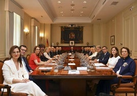 Los veinte nuevos vocales del recién renovado Consejo General del Poder Judicial en su primer pleno.