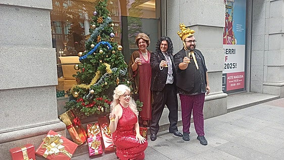 La Navidad llega en pleno agosto de la mano de 'Urte berri off. ¡Feliz 2025!'