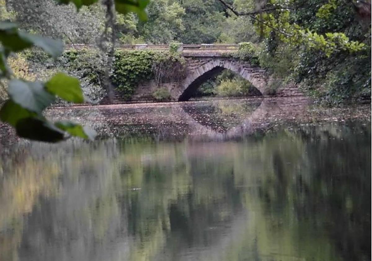 La restauración del Puente de Sendadiano es una de los proyectos que subvenciona la Diputación de Álav.