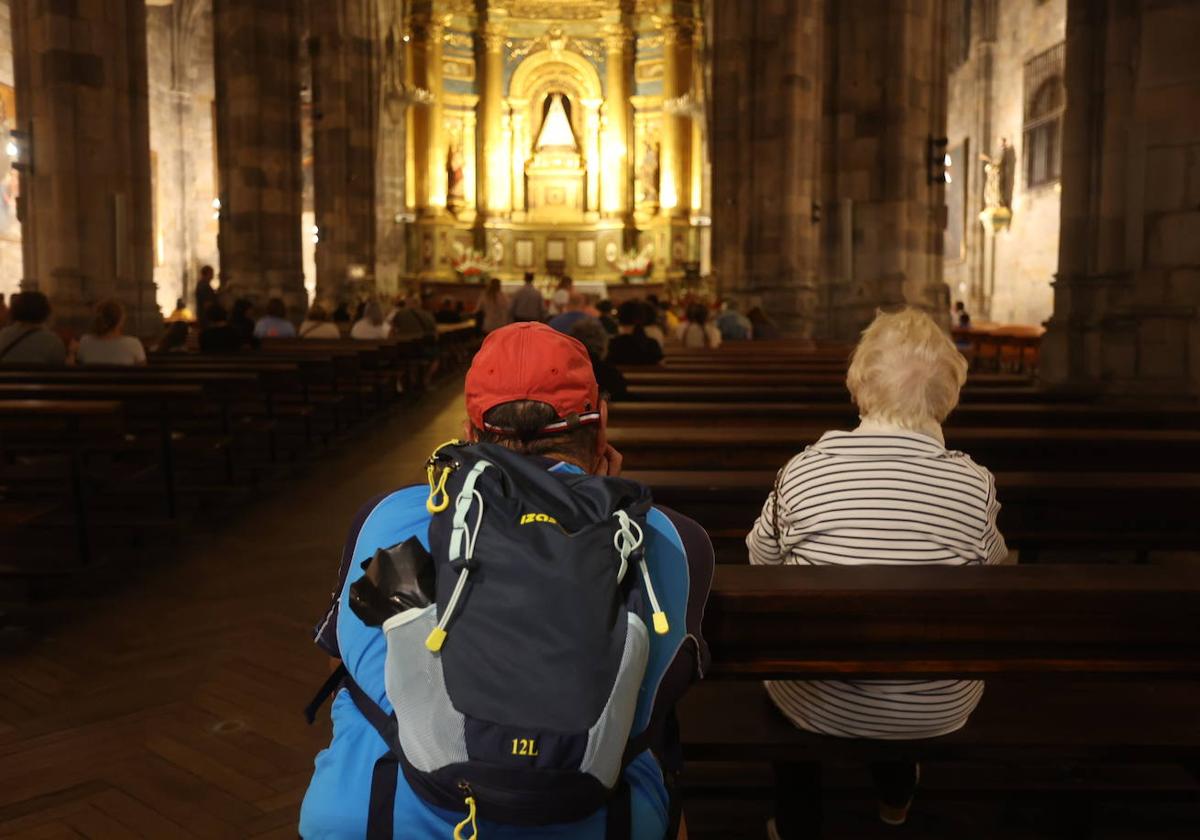 Los peregrinos llegan a Begoña para honrar a la Amatxu