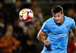 Egiluz debutó como titular la pasada temporada en Copa ante el Rubí.