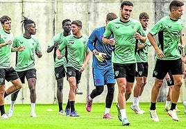 Los jugadores del Athletic completaron ayer el último entrenamiento en Lezama antes del partido de esta tarde contra el Getafe en San Mamés que inaugura la temporada.