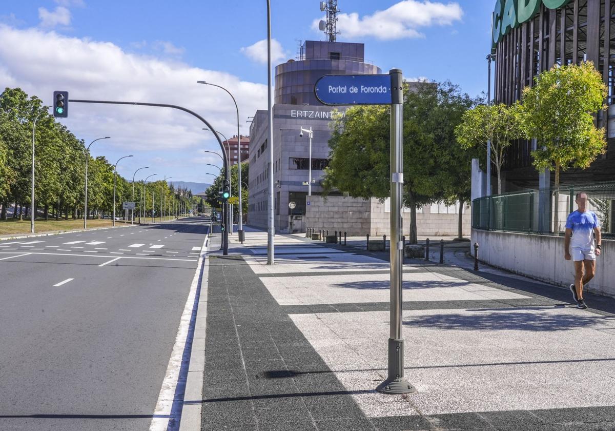 La «agresión sexual» se produjo en la misma calle donde se ubica la comisaría de la Ertzaintza en Vitoria.