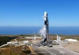 Así ha sido el lanzamiento y puesta en órbita de Lur-1 al espacio desde el cohete Falcon 9