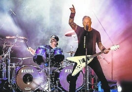 La banda Metallica en un concierto.