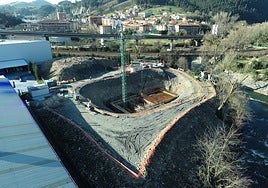 La obra conectará los colectores con el bombeo de Llodio.