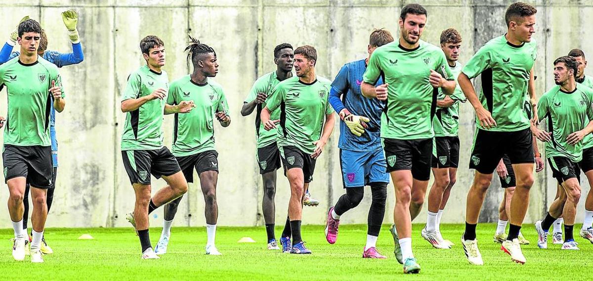 El equipo vuelve a entrenar y lo hará sin descanso hasta septiembre