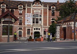 Hospital de Basurto: los enfermos y los sanitarios son más importantes que los ladrillos y la teja catalana