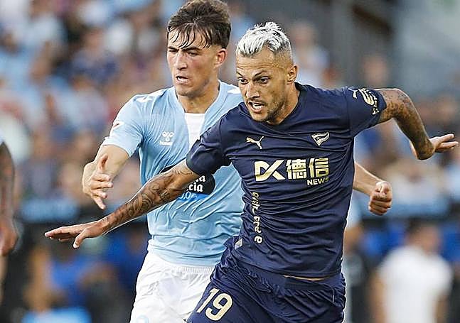 Stoichkov, ante el Celta.