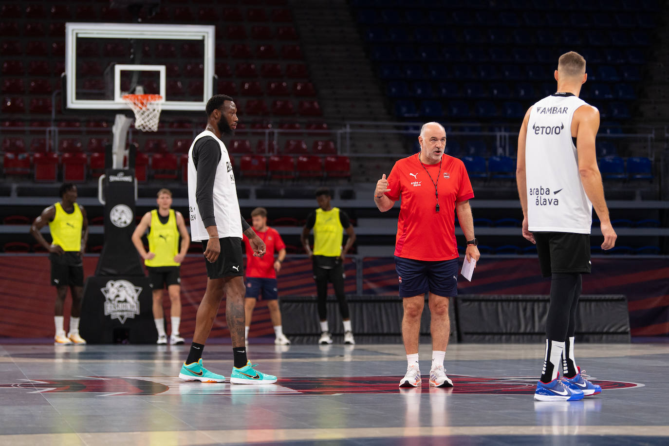 El primer entrenamiento de Laso como técnico del Baskonia, en imágenes