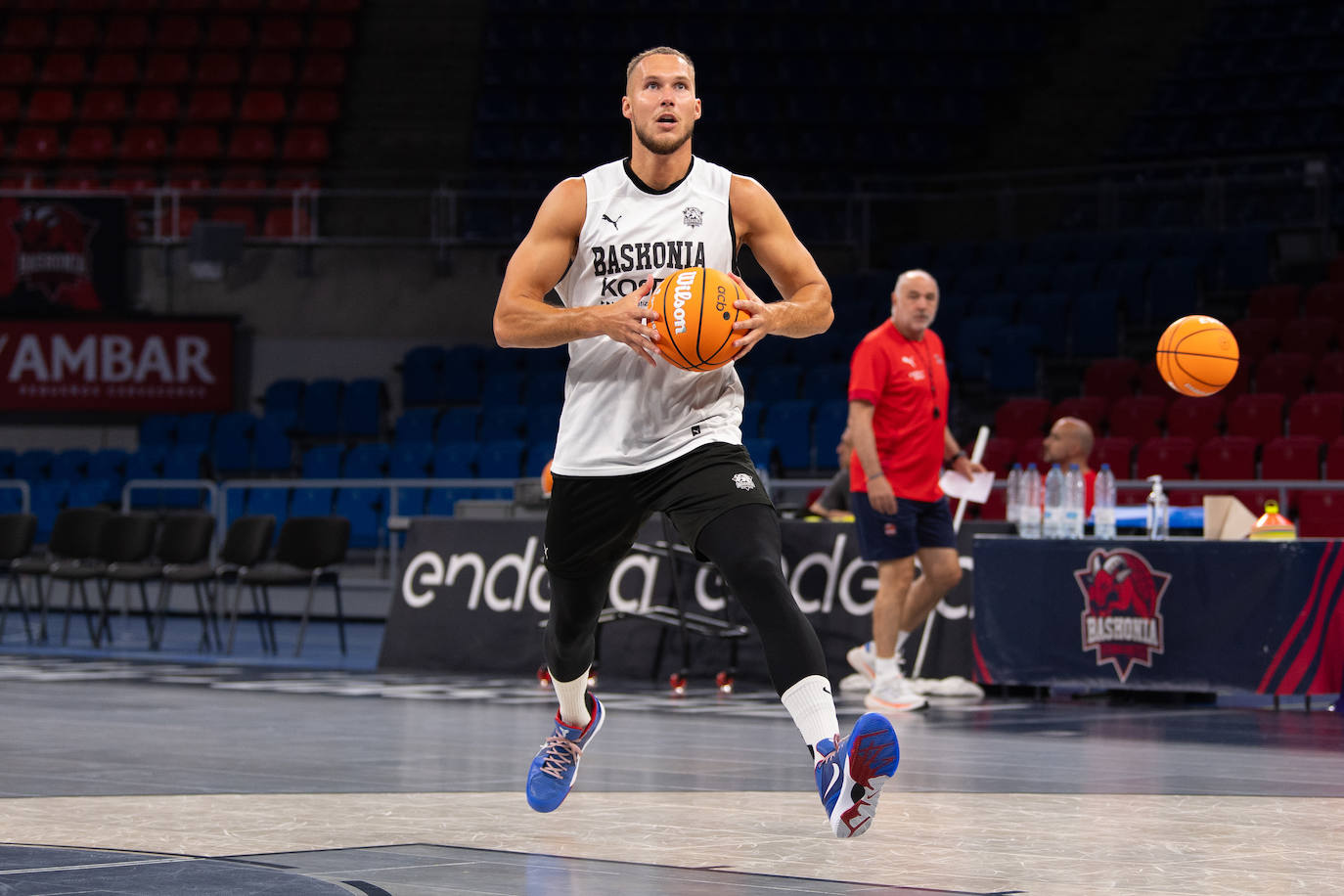 El primer entrenamiento de Laso como técnico del Baskonia, en imágenes