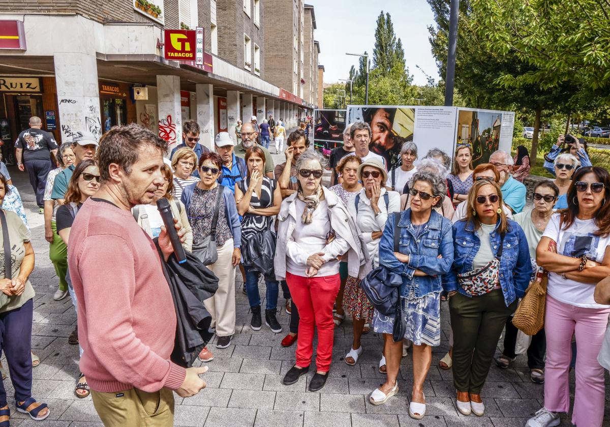 Bernat Amagué muestra a los protagonistas involuntarios de las guerras en la Avenida Gasteiz