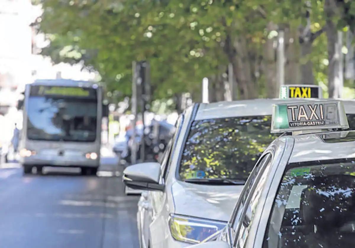 Los taxistas de Vitoria instalarán cámaras de seguridad en sus coches