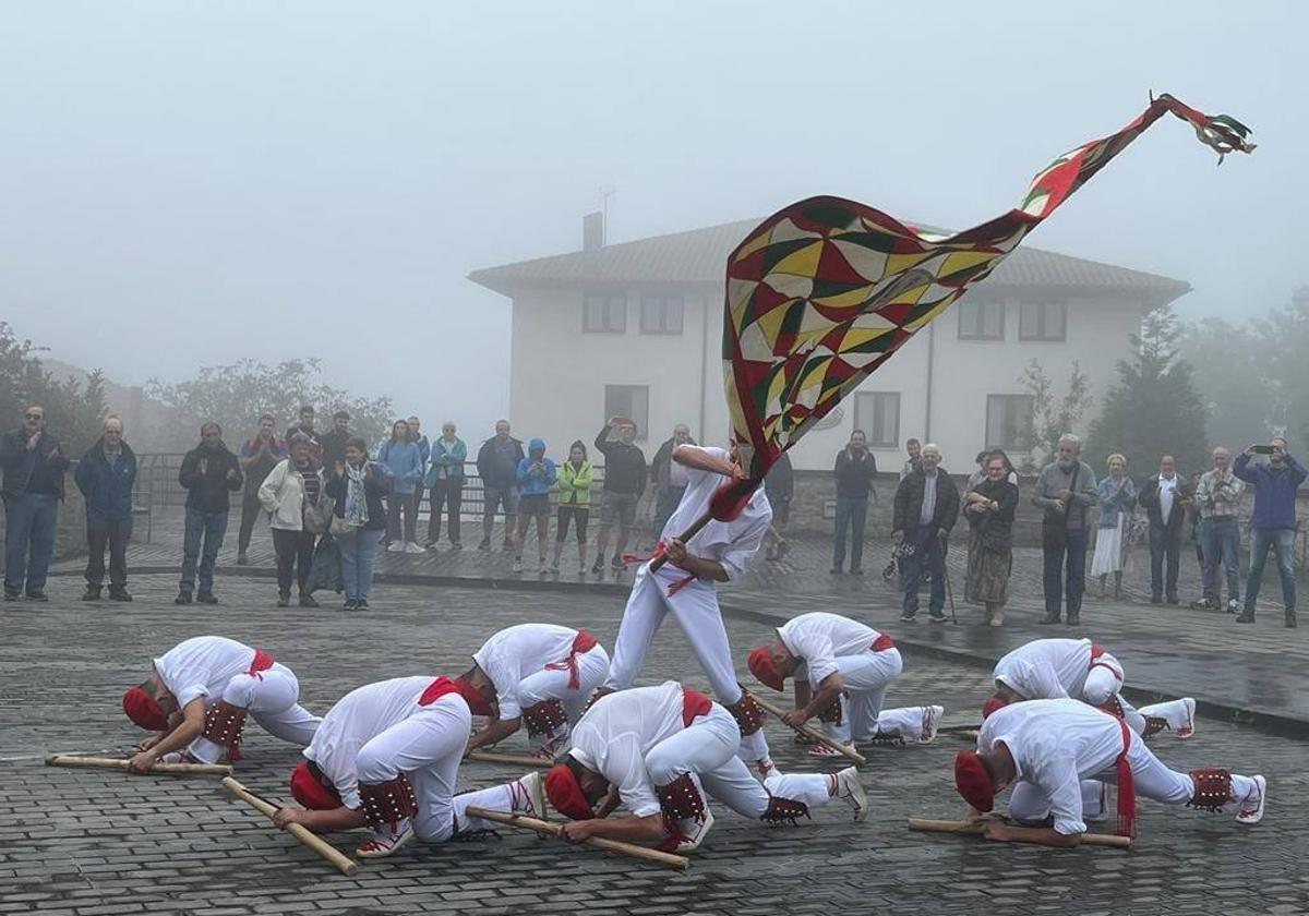 Los dantzaris bailarán en este tradicional día.