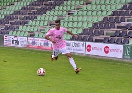 Asier Córdoba durante el primer partido de liga de esta temporada.