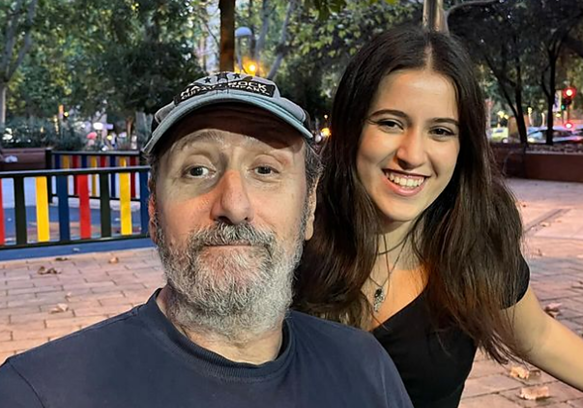La hija de José Luis Gil estalla contra los bulos sobre su padre: «Es muy desagradable que te den el pésame a todas horas»