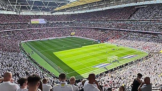 Así es la Championship, una categoría llena de equipos históricos que gasta casi como las grandes