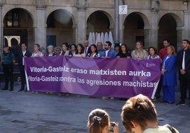 Concentración en Vitoria para denunciar el último caso de violencia de género.